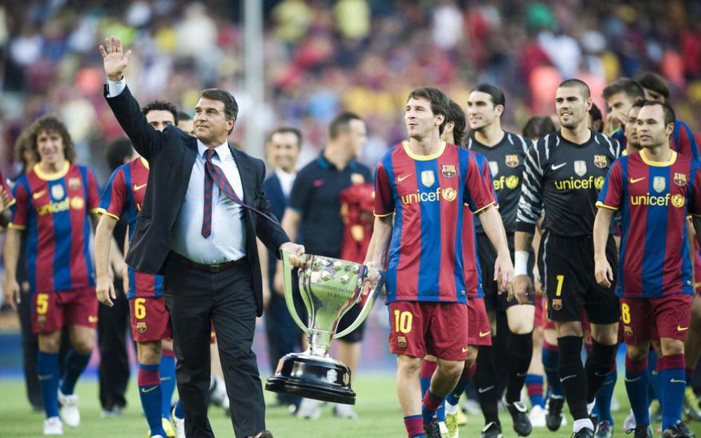 Messi bất ngờ tìm nhà ở Paris, ứng viên chủ tịch Barca níu kéo